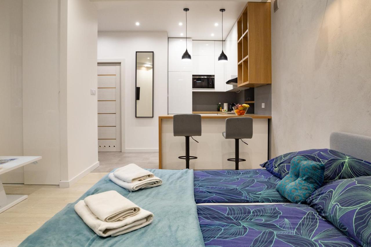 Shy But Shining! Lovely, Stylish & Fully Equipped. Apartamento Cracóvia Exterior foto