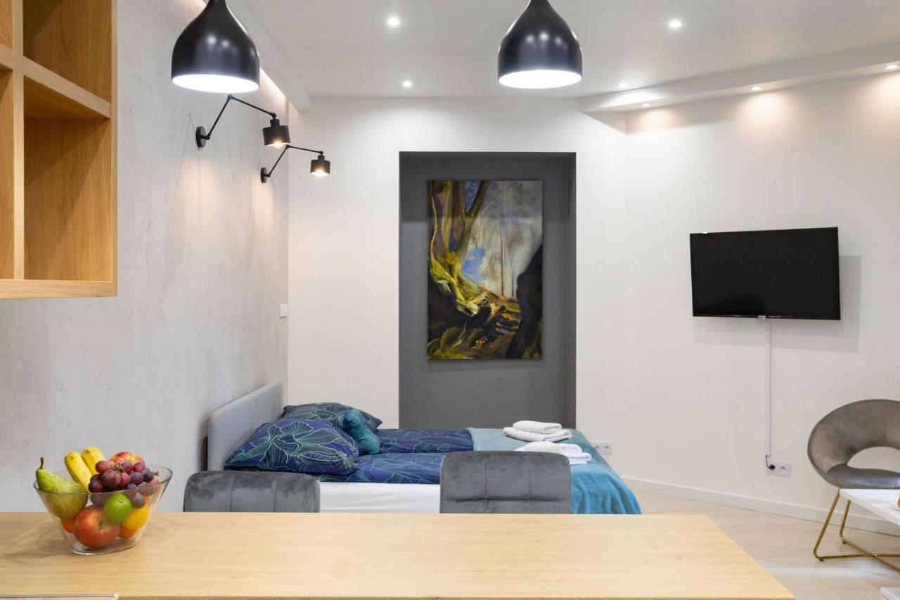 Shy But Shining! Lovely, Stylish & Fully Equipped. Apartamento Cracóvia Exterior foto
